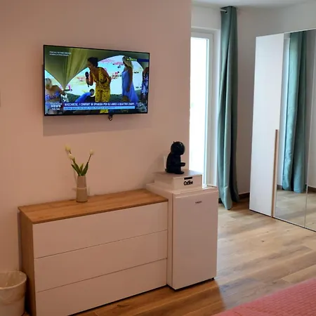 Petrarca - Camere&suites Triflisco